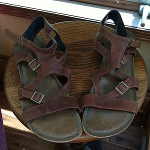 Merrell brown leather sandals